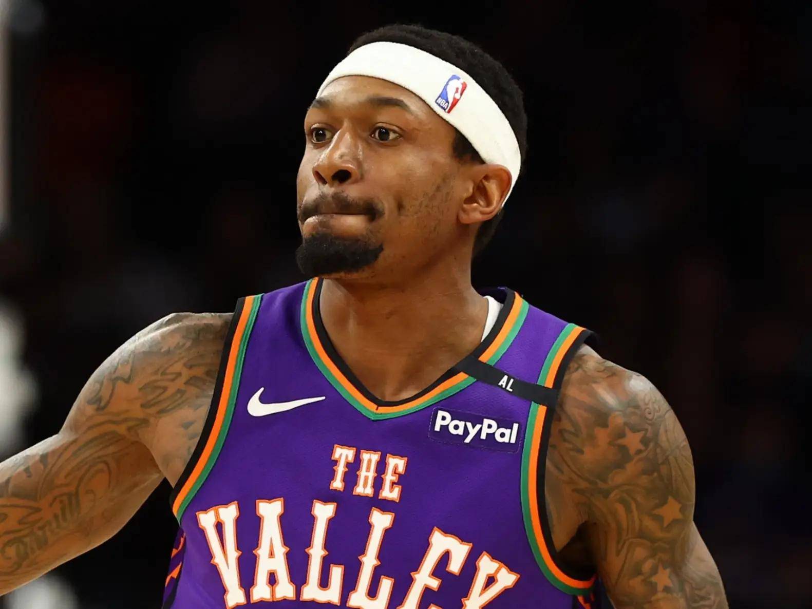 ayx sports - Ming巅峰对决，字母哥与90激战IG分钟，惊险取胜胜负难料！